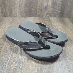 Crocs Men's Size 12 Santa Cruz Canvas Flip Flop Thong Slip On Sandals Black